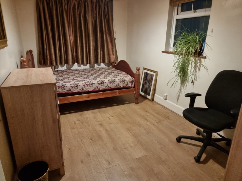 Room Roehampton Vale in Greater London