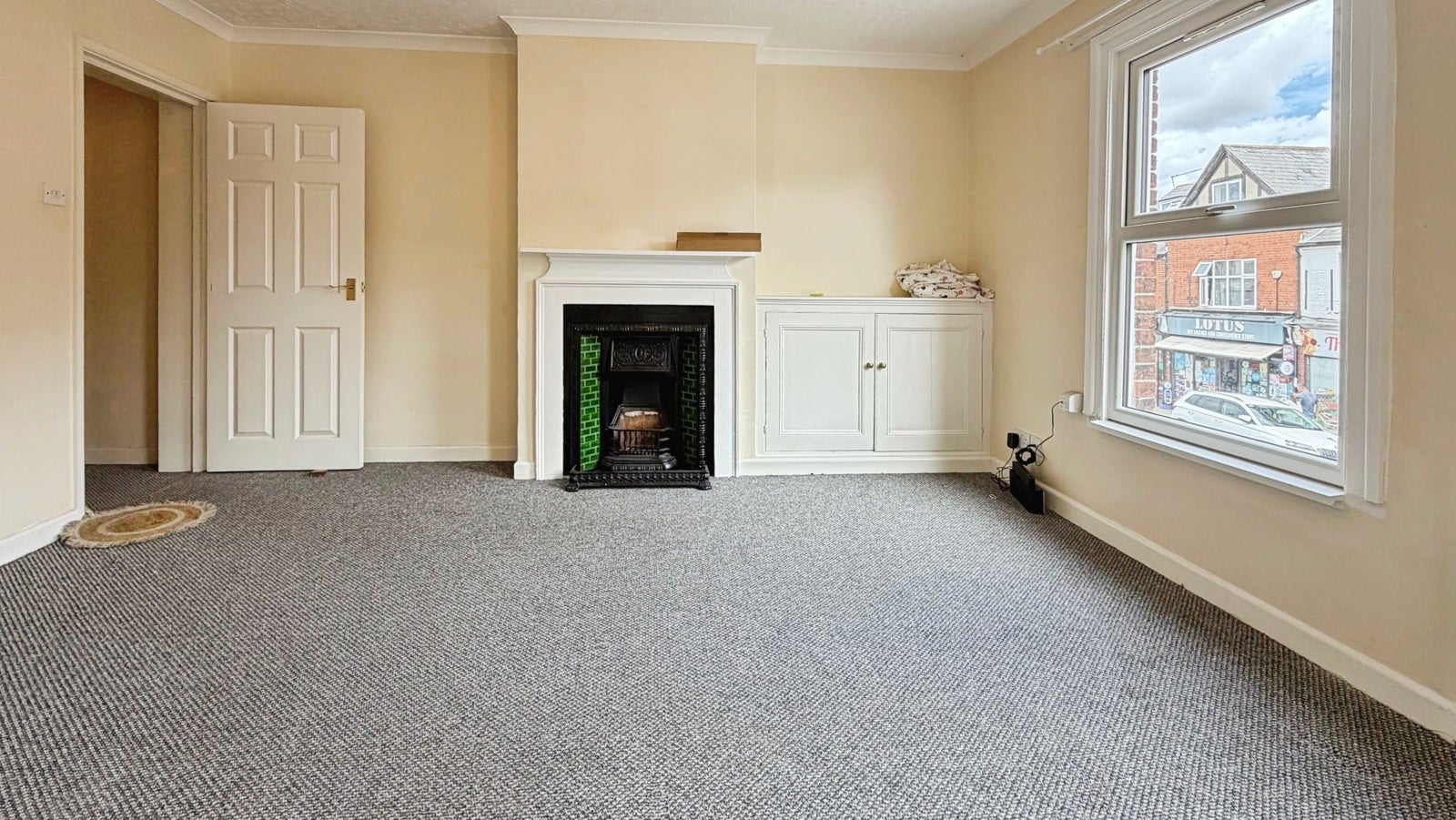 Flat Bartholomew Street in Newbury