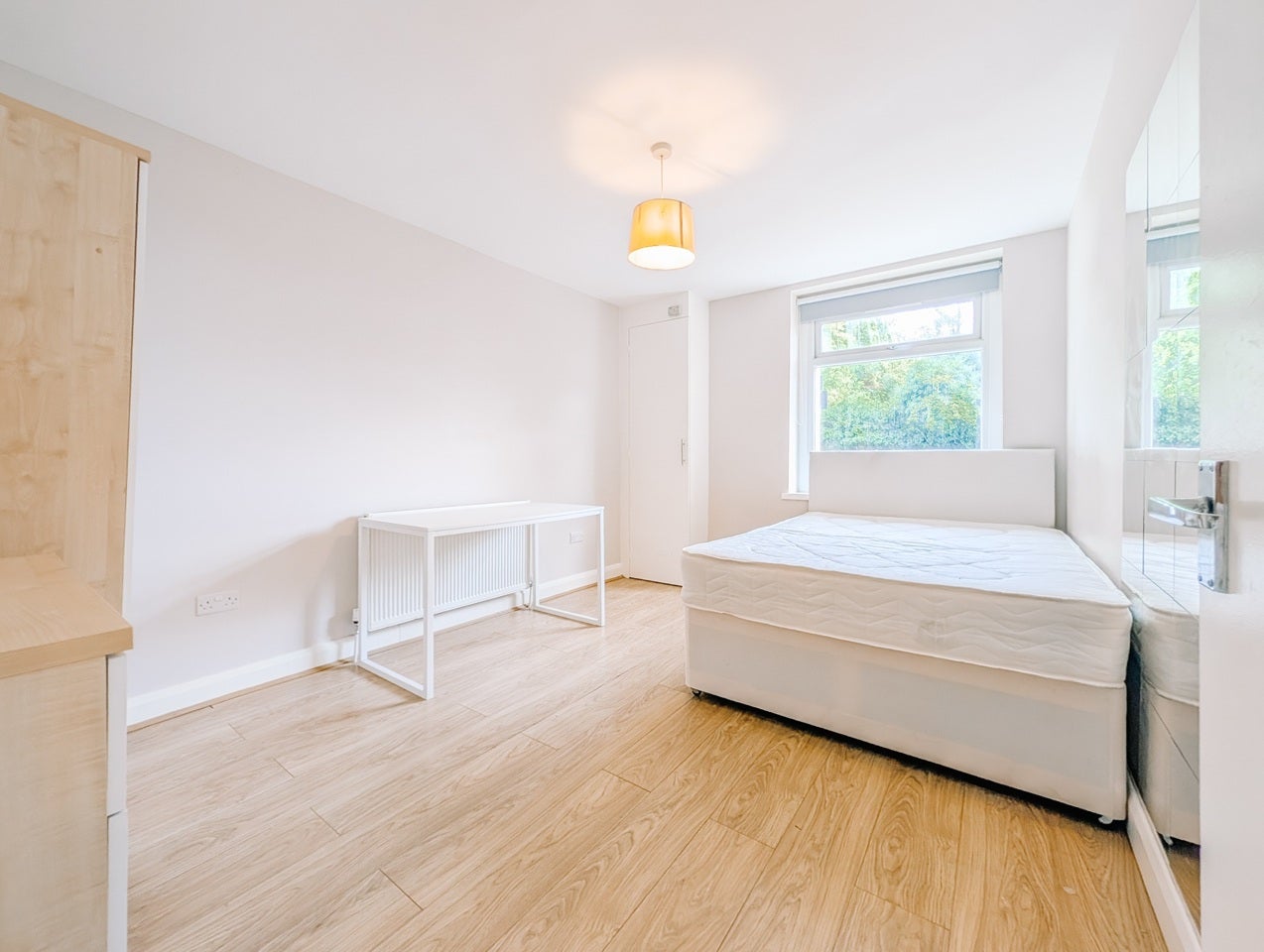 Flat Mount Pleasant Villas in Greater London