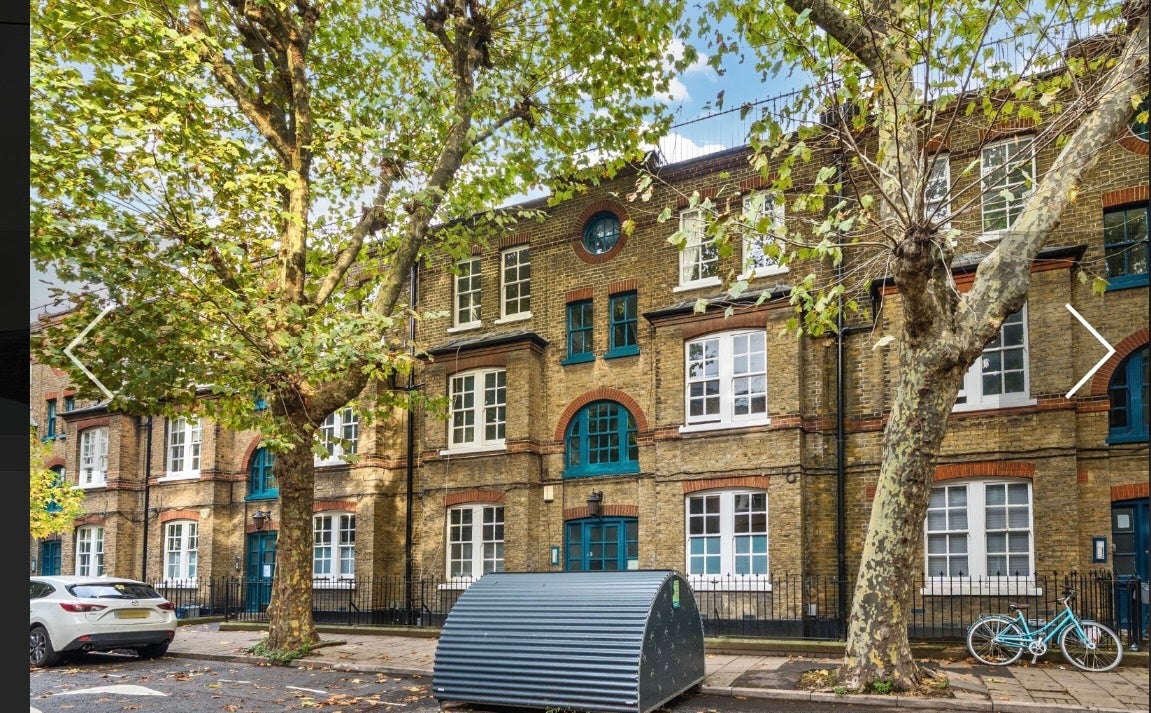 Flat Haberdasher Street in Greater London