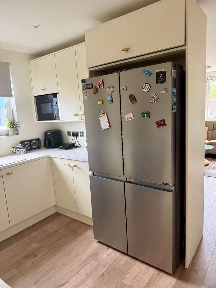 Flat Grange Road in Greater London