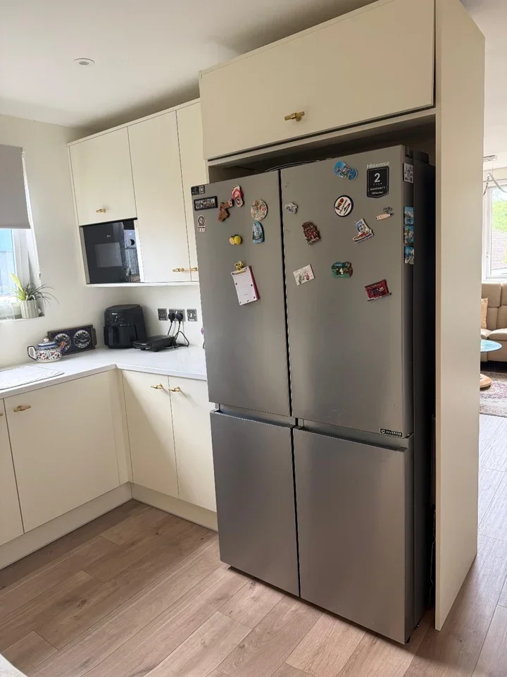 Flat Grange Road in Greater London