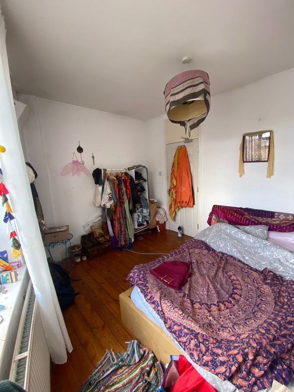 Room Queen's Road in Bristol