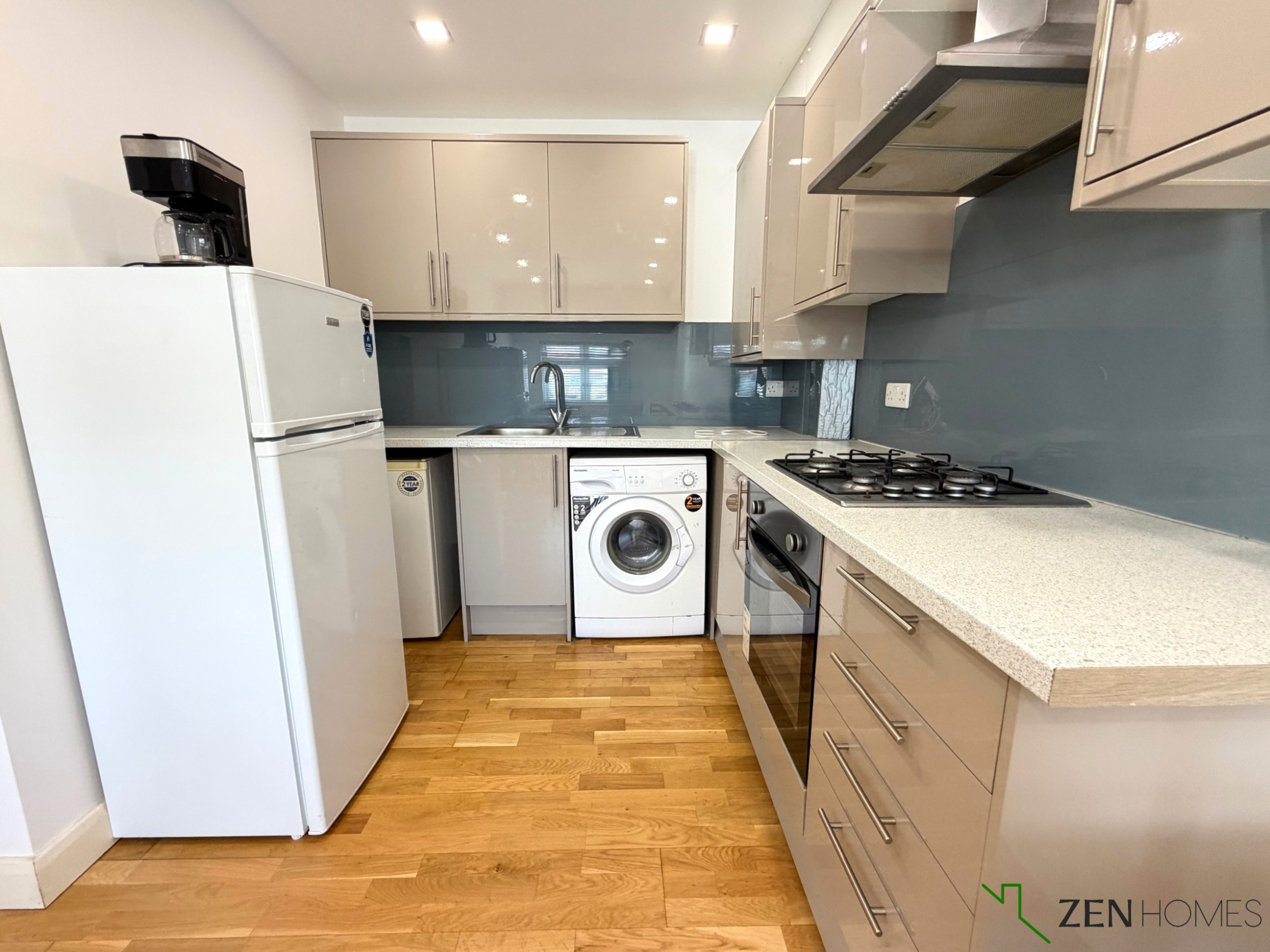 Flat Turners Hill in Cheshunt