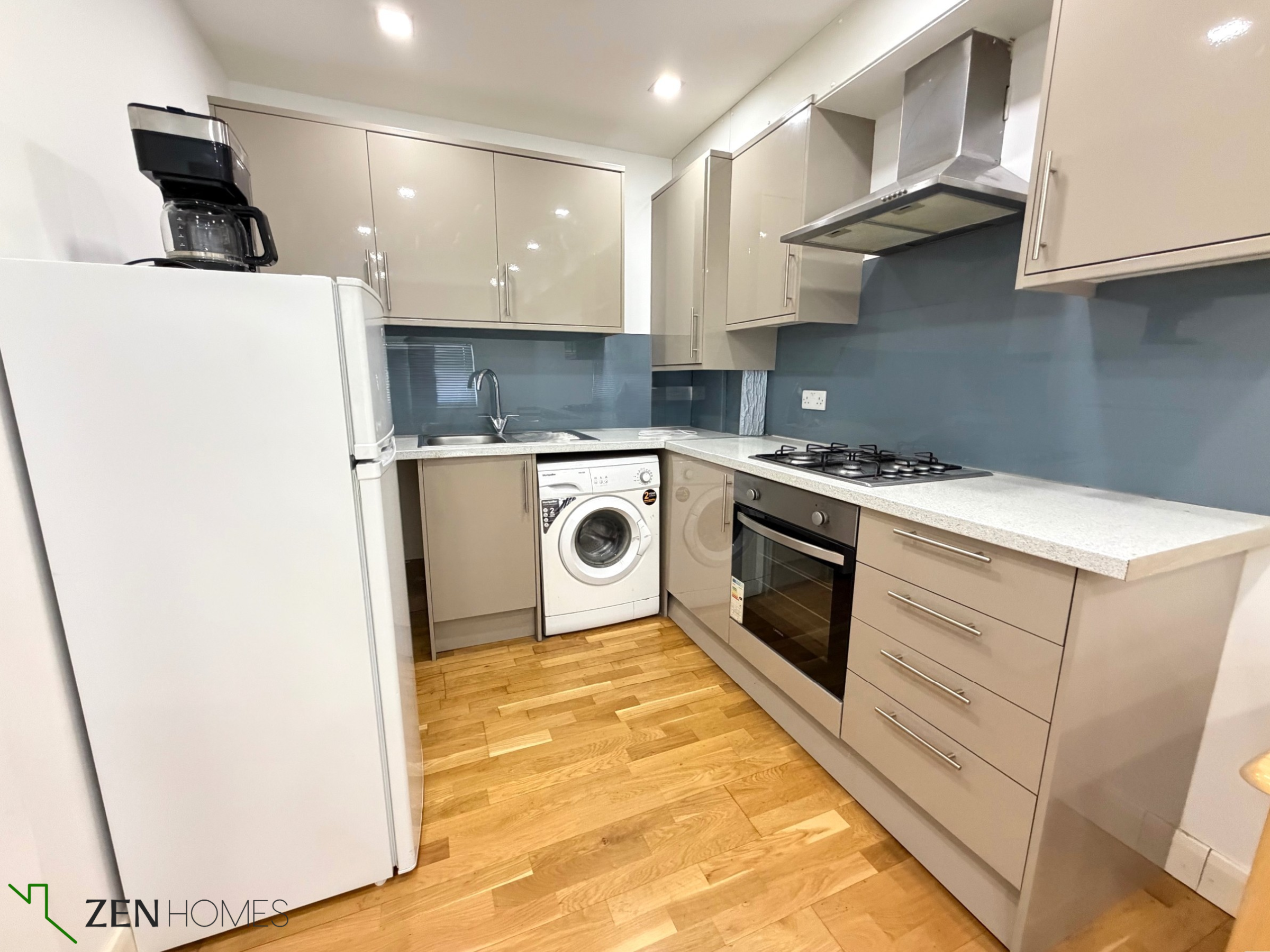 Flat Turners Hill in Cheshunt