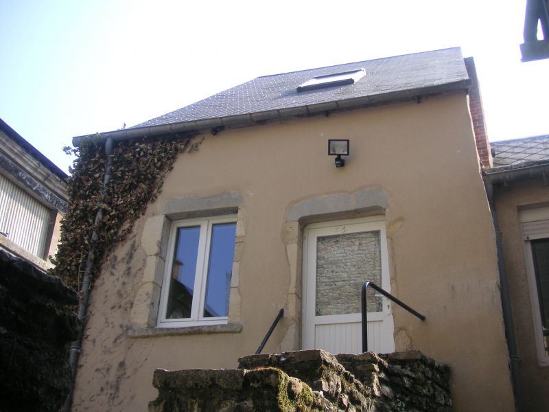 House Place Guillaume Cerisay in Carentan-les-Marais