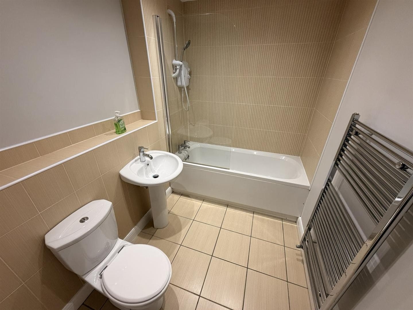 Flat Hewell Road in Redditch