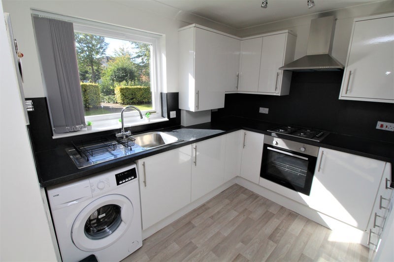 Flat Blanefield Gardens in Glasgow