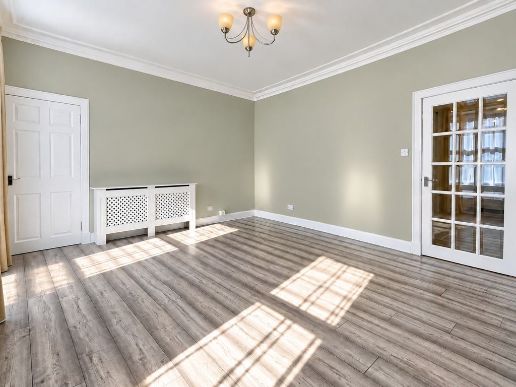 Flat East Clyde Street in Helensburgh