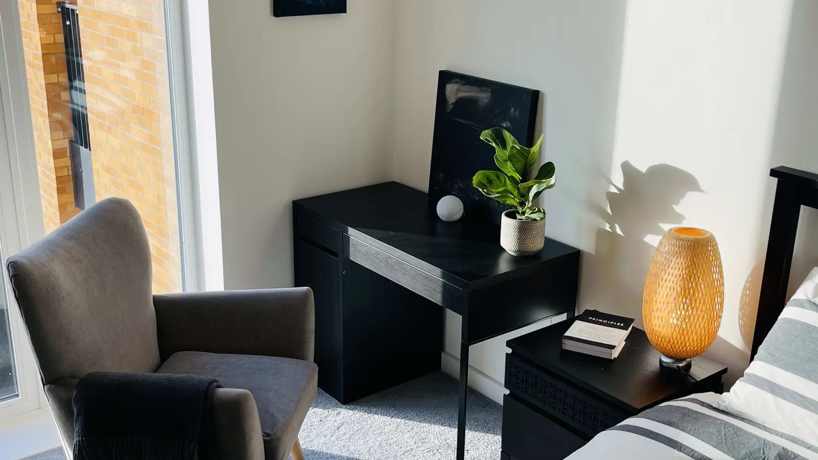 Room Bernard Ashley Drive in Greater London