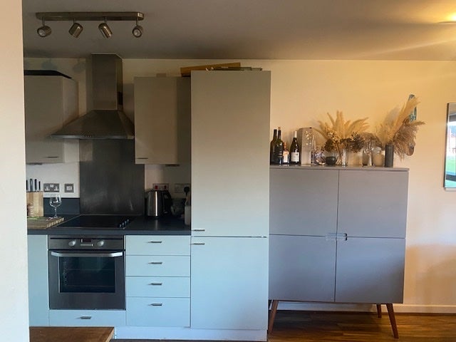 Room Oliver Road in Greater London