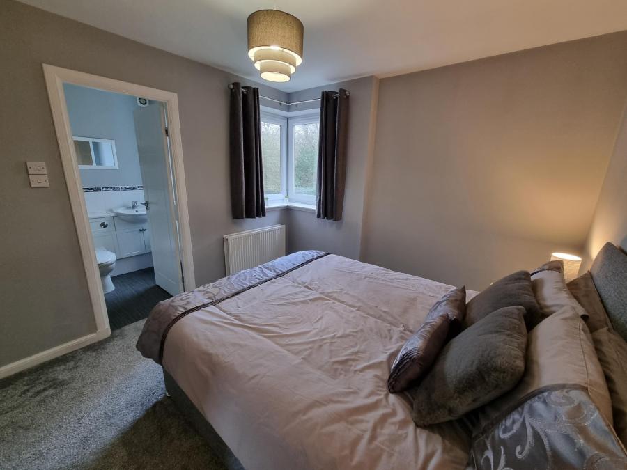 Flat Shaw Crescent in Aberdeen City