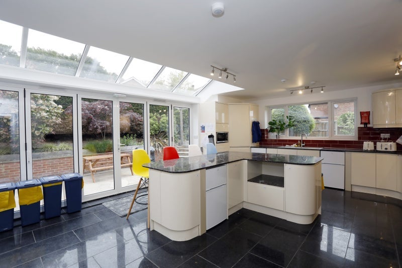 Room Trapham Road in Maidstone