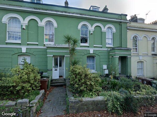 Room North Road East in Plymouth