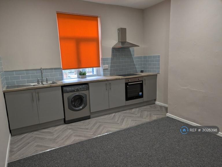 Flat Rupert Street in Radcliffe