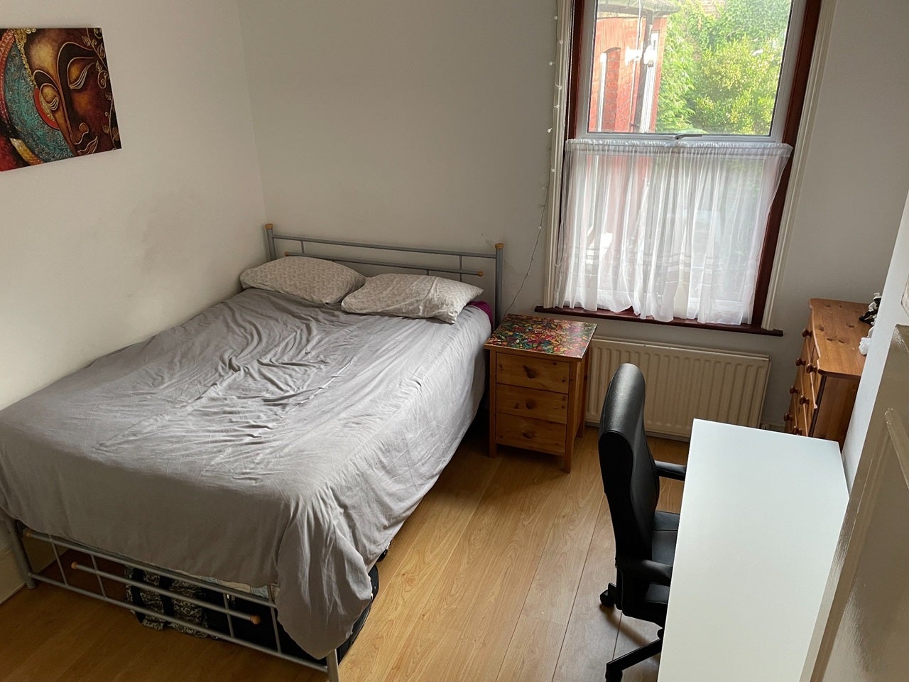 Room Vartry Road in Greater London
