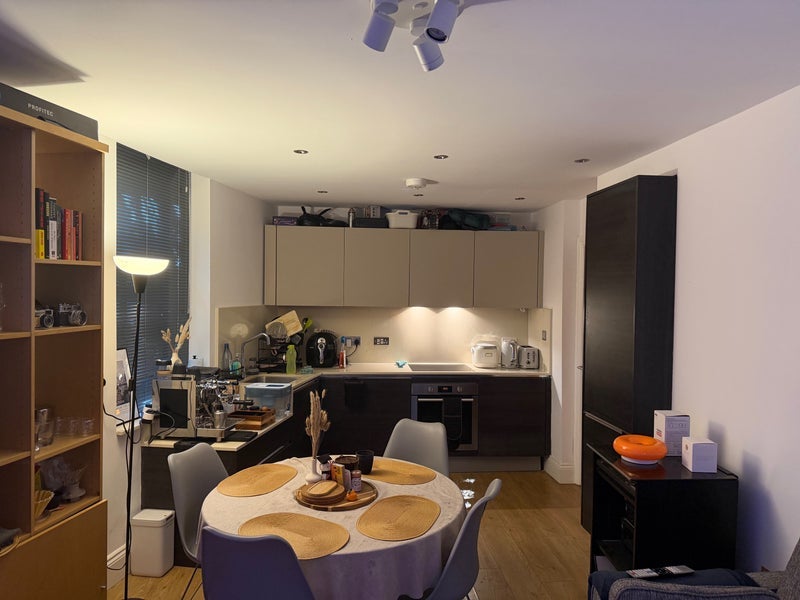 Room Clutton Street in Greater London