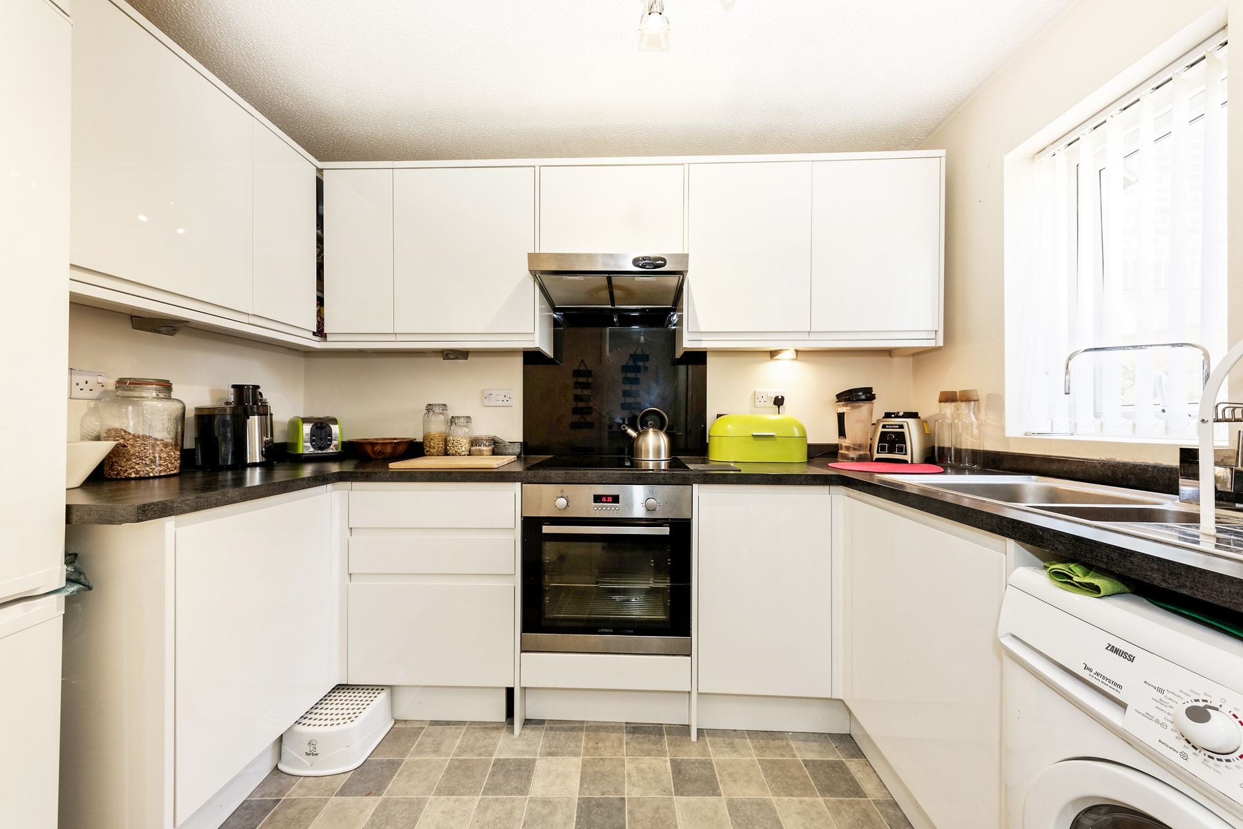 House Burnmoor Meadow in Finchampstead