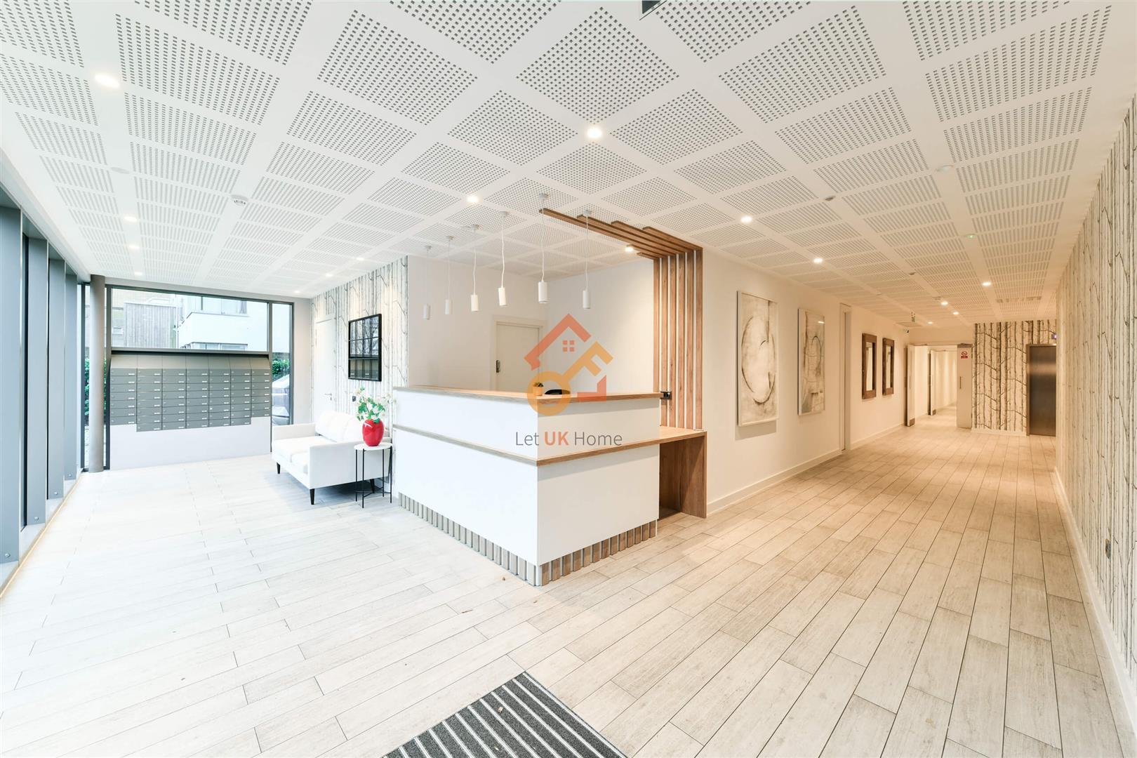 Flat Glenthorne Road in Greater London