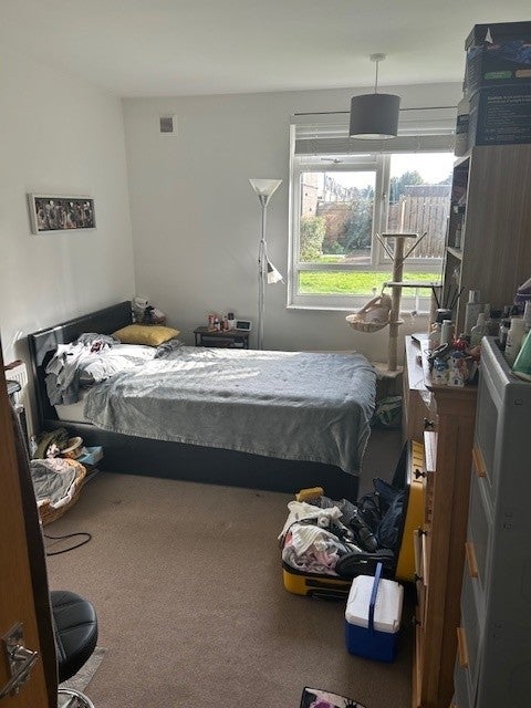 Flat Elsenham Street in Greater London