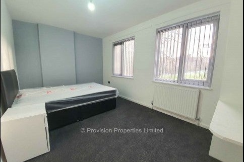 Flat Well Close Rise in Leeds