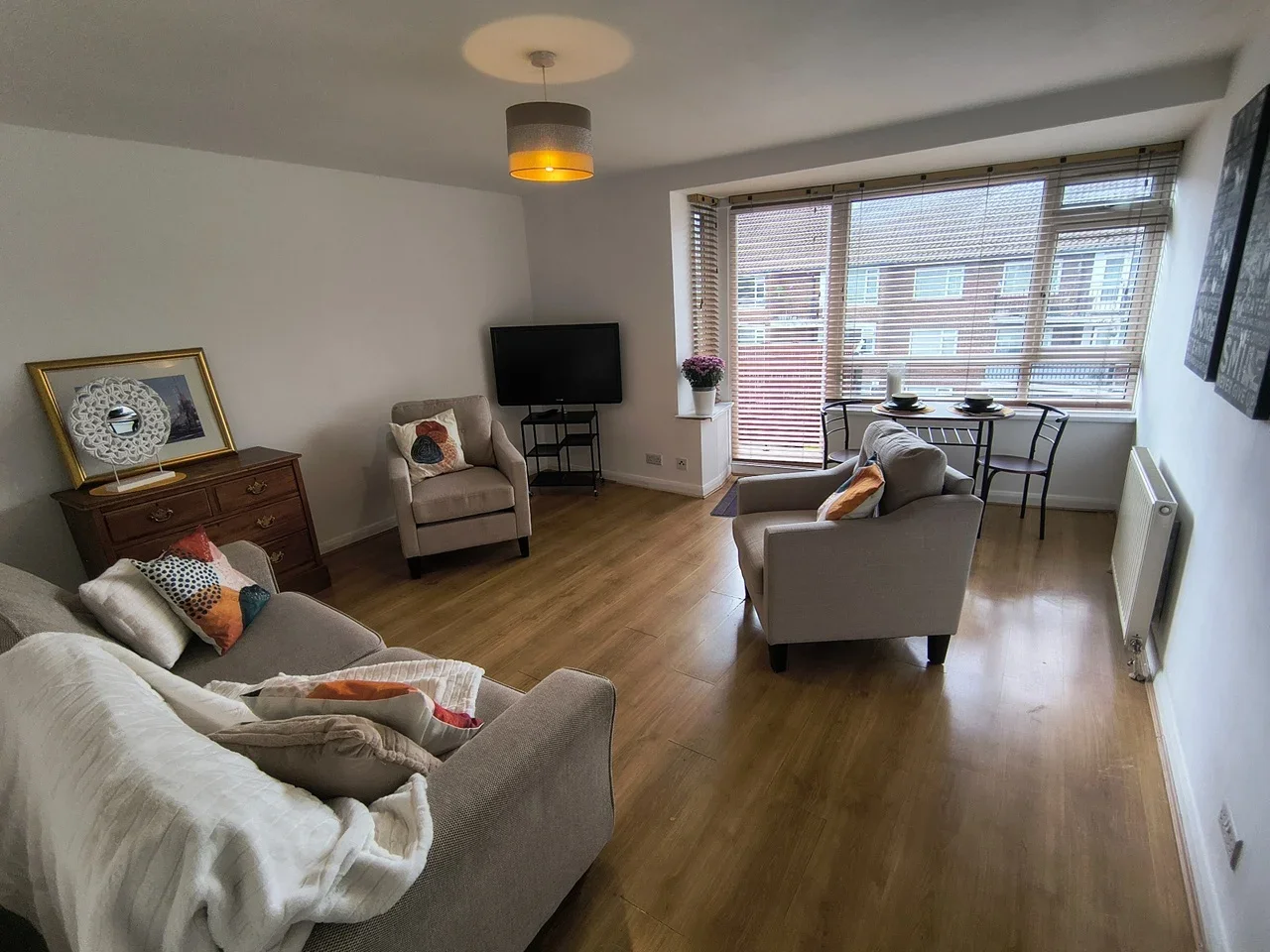 Flat Parr Court in Greater London