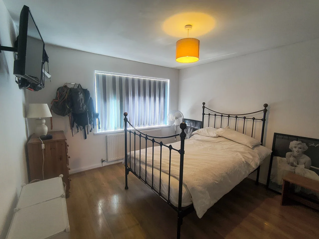 Flat Parr Court in Greater London