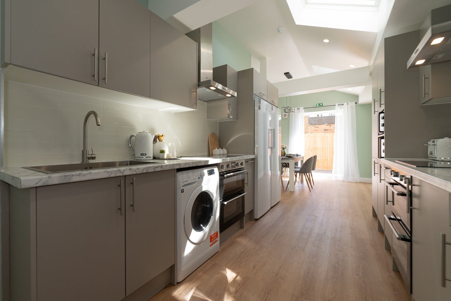 Room Meadow Road in Greater London
