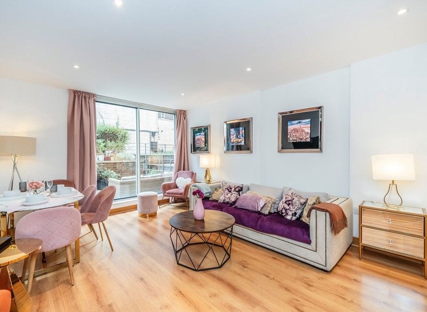 Flat John Islip Street in City of Westminster
