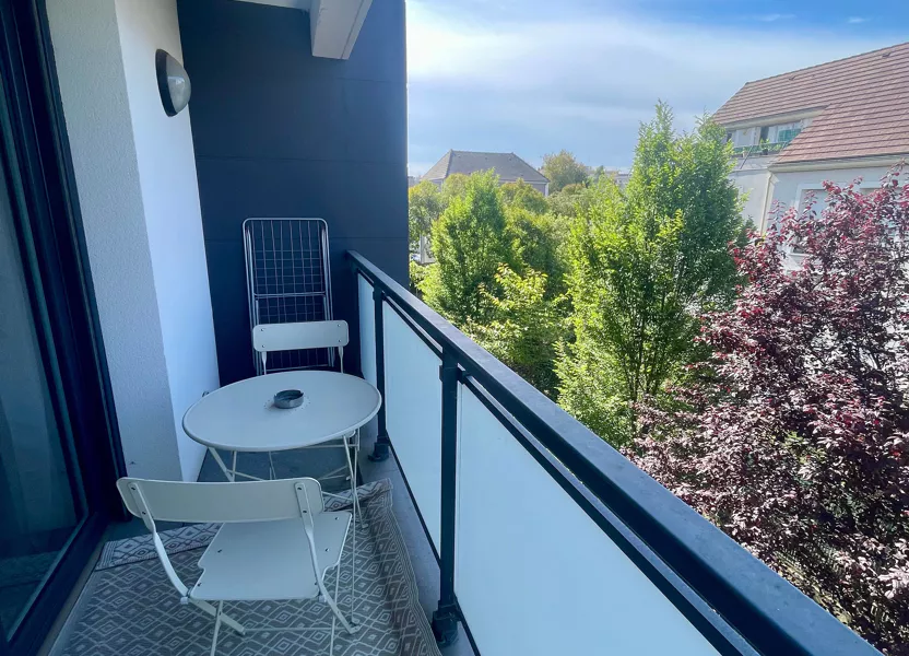Flat Avenue Camille Desmoulins in Livry-Gargan