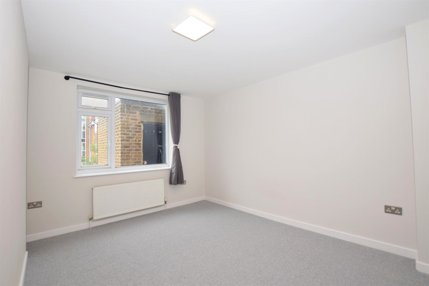 Flat Aldwick Road in Arun