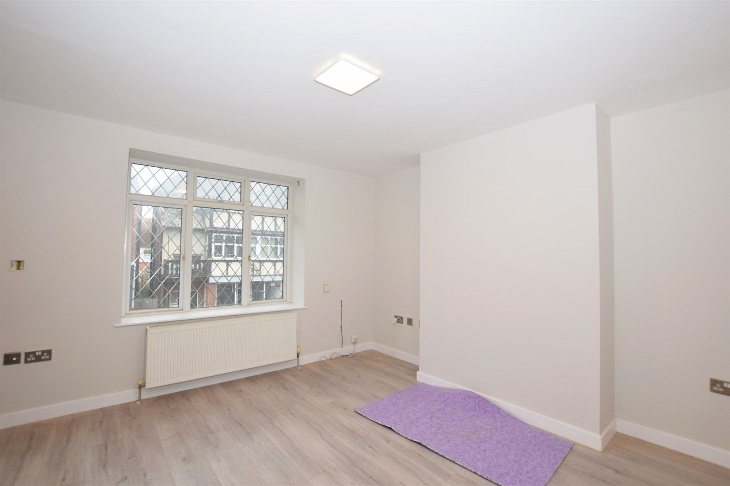 Flat Aldwick Road in Arun