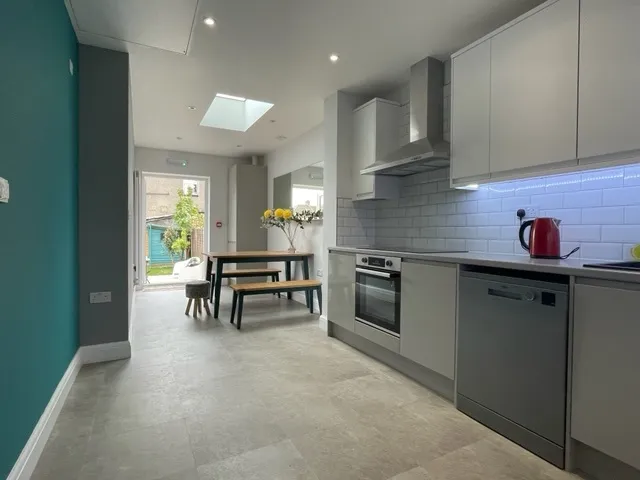 Room Torridon Road in Greater London