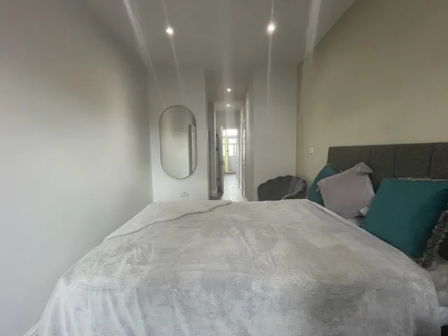 Room Torridon Road in Greater London
