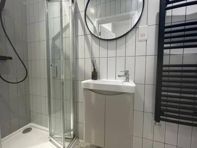 Room Torridon Road in Greater London