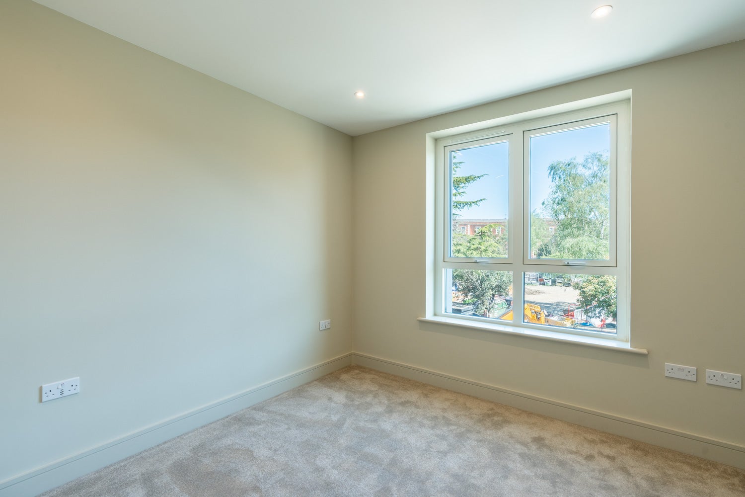 Flat Lapidge Drive in Greater London