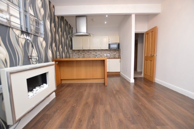 Flat Atherton Road in Hindley