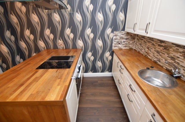 Flat Atherton Road in Hindley