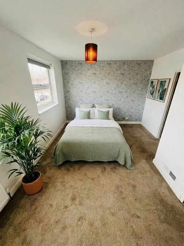 Room Leeward Gardens in Greater London