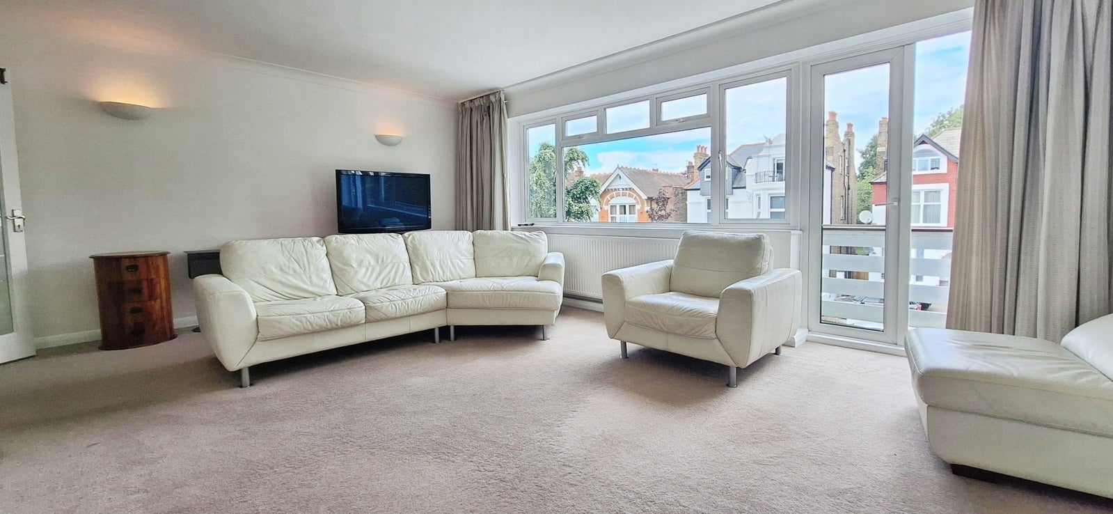 Flat Madeley Road in Greater London