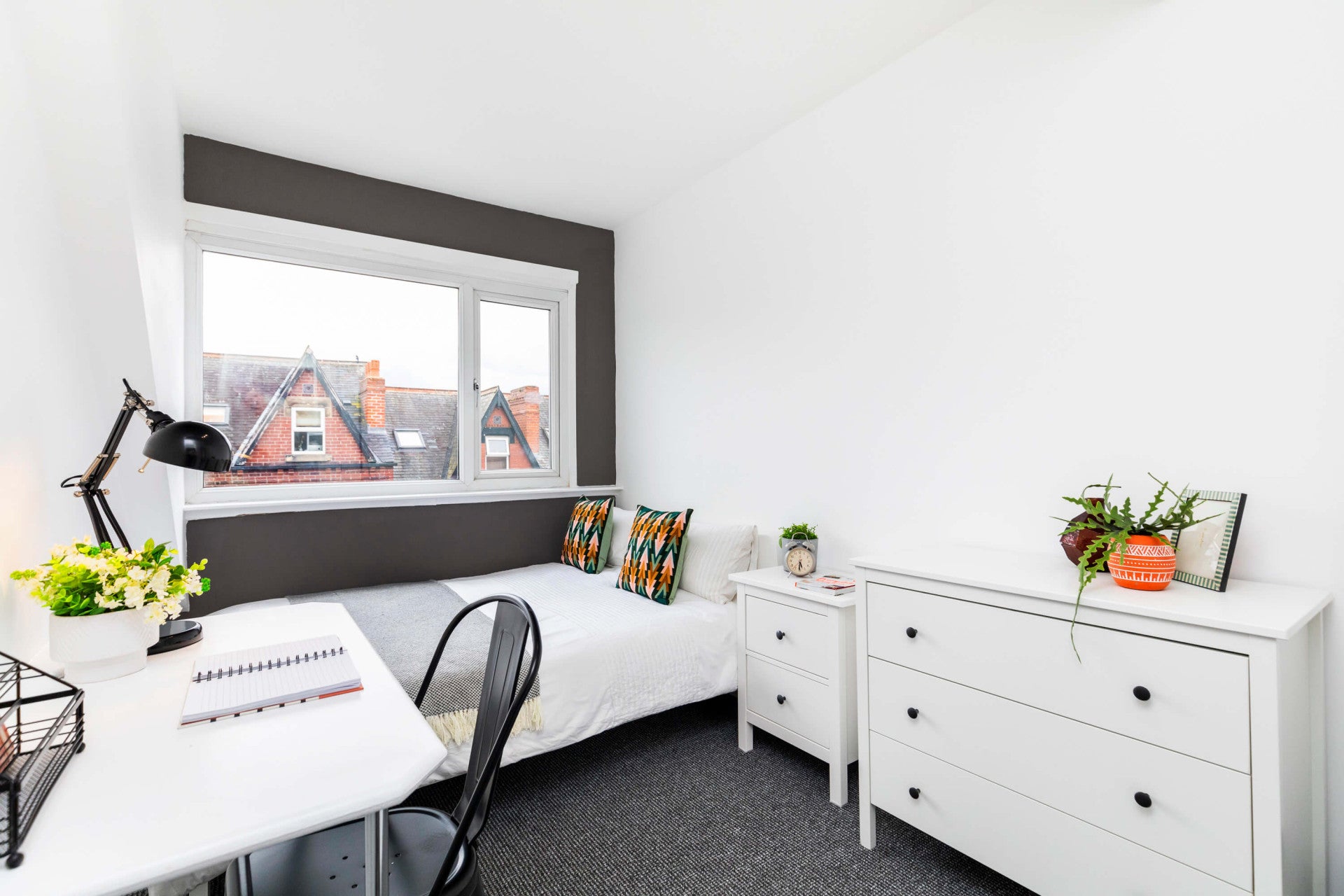 Flat Winston Gardens in Leeds