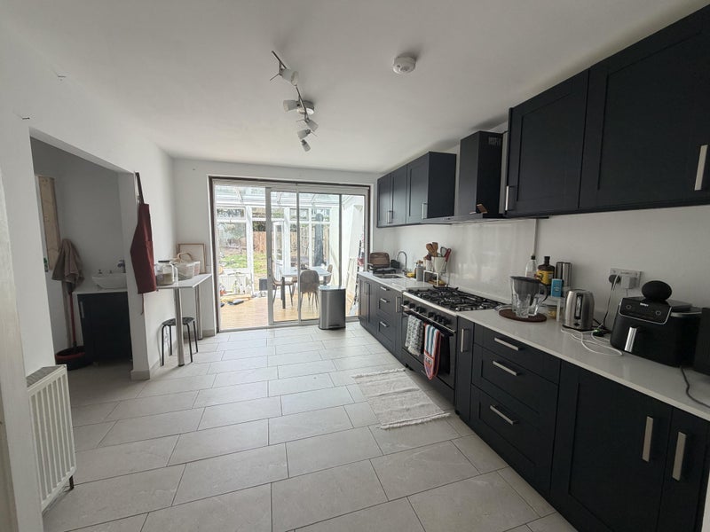 Room Allonby Gardens in Greater London