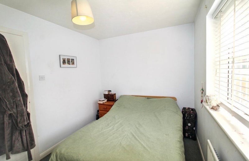 Room Tylers Way in Yate