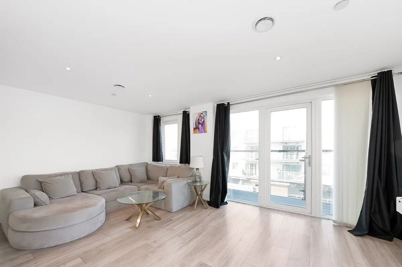 Room Mast Quay in Greater London