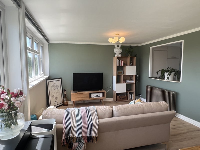 Room Trinity Way in Greater London