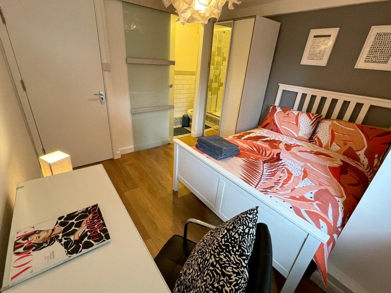 House George Mews in Greater London