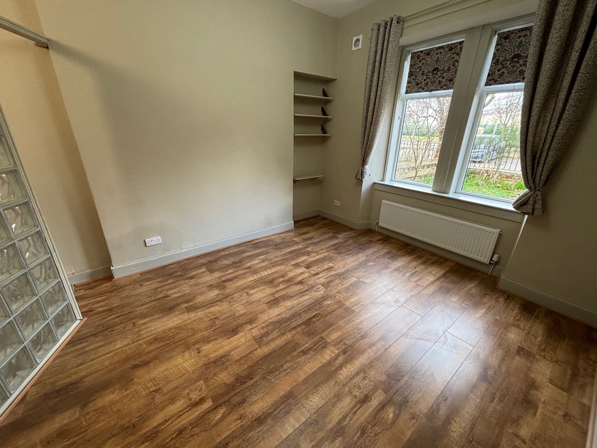 Flat Smith Terrace in Rutherglen