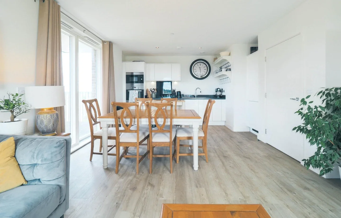 Flat Gayton Road in Greater London