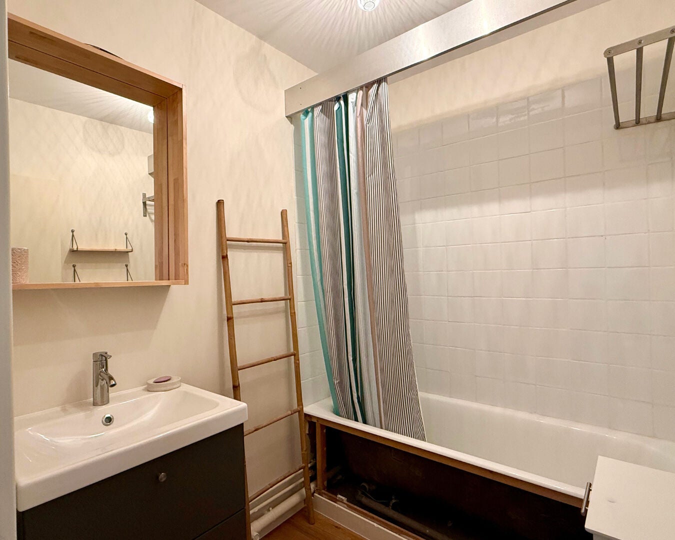 Flat Rue Leverrier in Caen