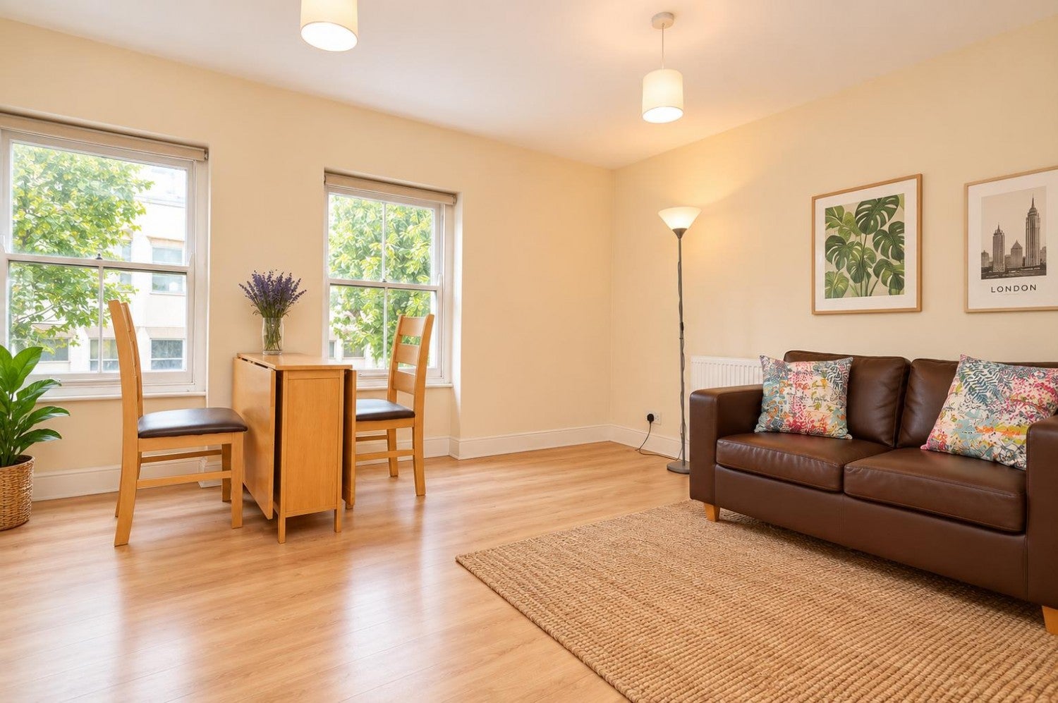 Flat Penton Street in Greater London